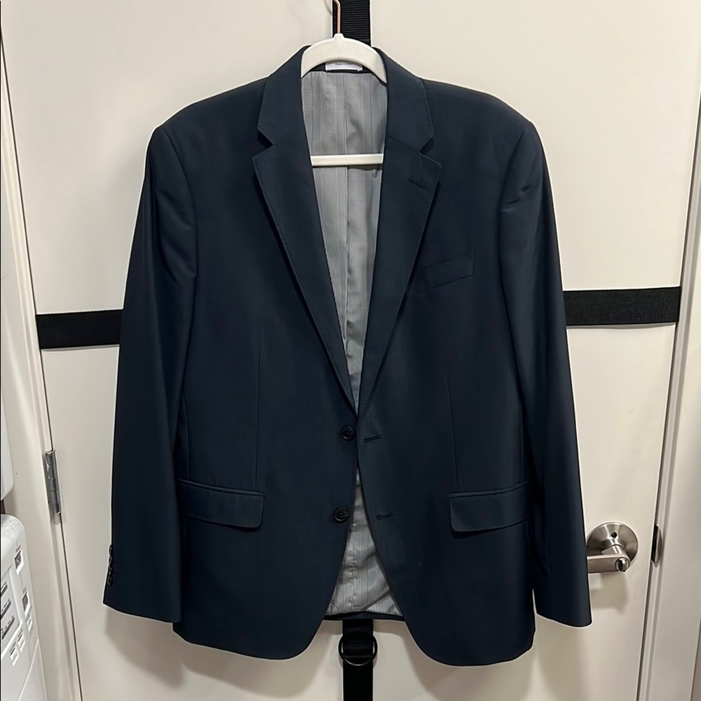 jf j.ferrar Blue Sport Coat with Notch Lapels and Structured Fit